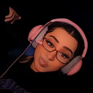 Meet your Posher, Rayann